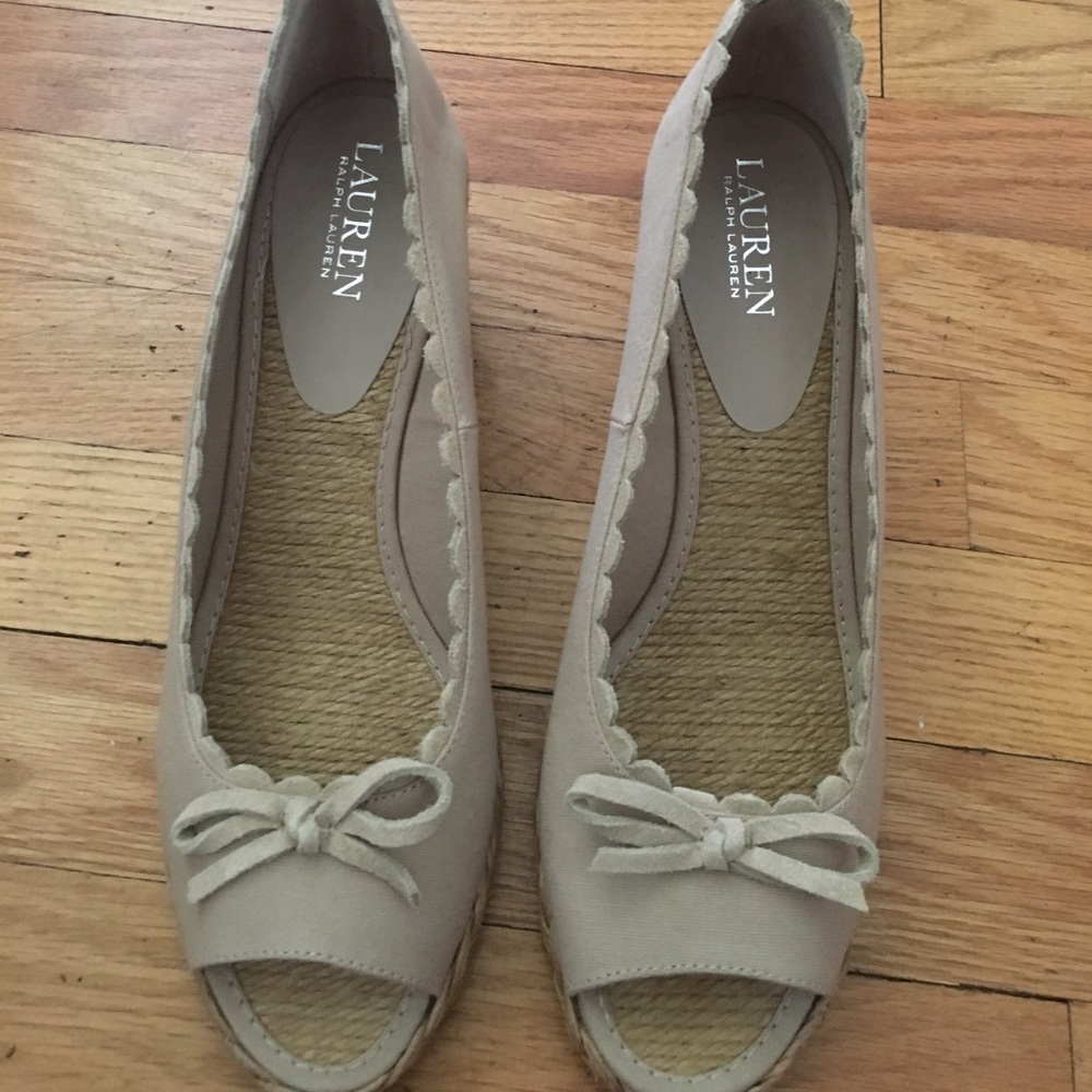 Lauren Ralph Lauren nude wedges