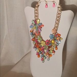 Women's accessories necklace