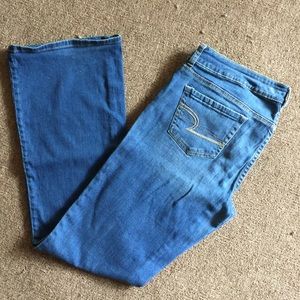 American Eagle Favorite Boyfriend Jeans