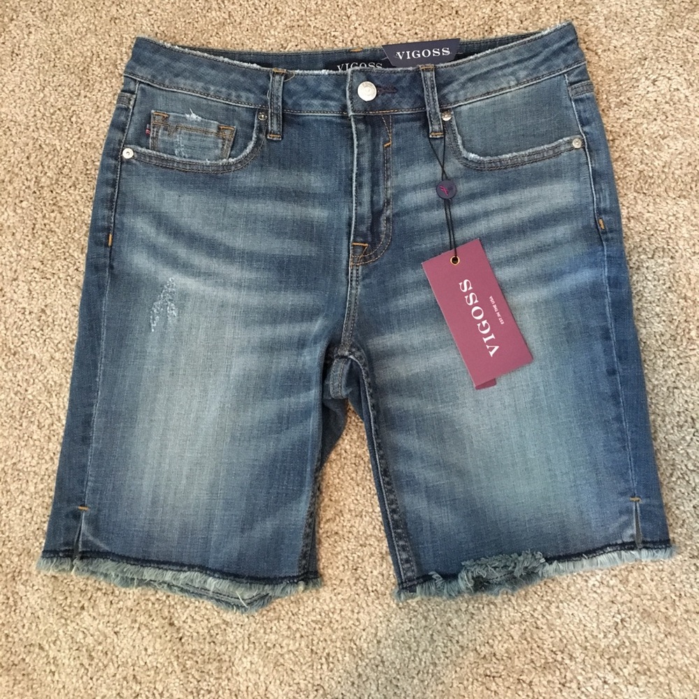 NWT. Vigoss jean shorts