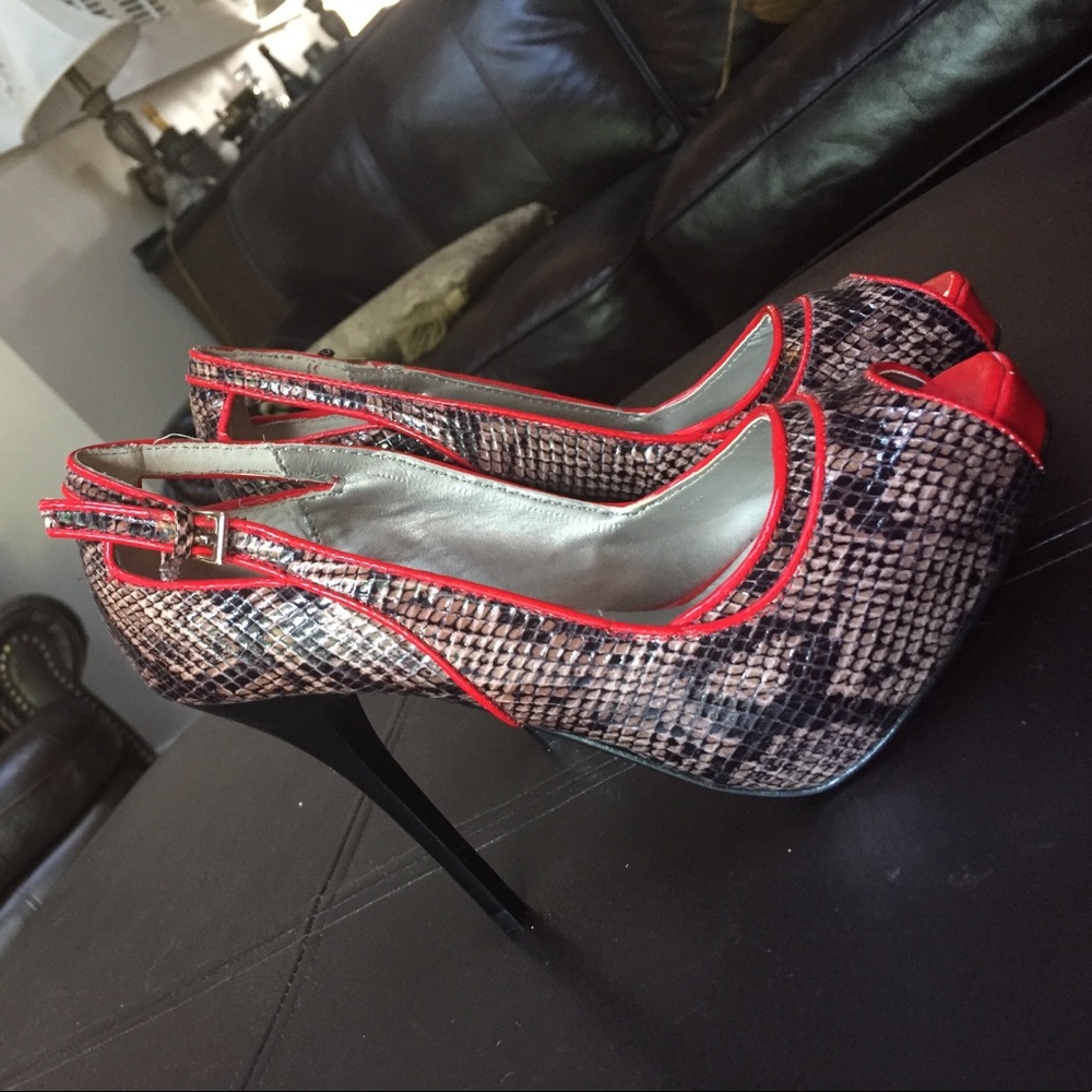 Guess snakeskin heels