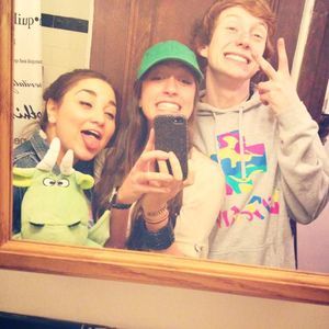 Meet your Posher, Everett