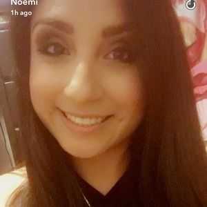 Meet your Posher, Noemi