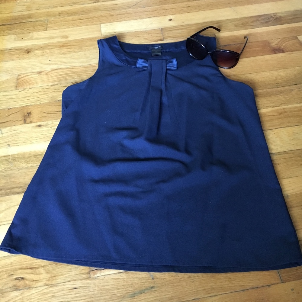 NWOT Ann Taylor Tank