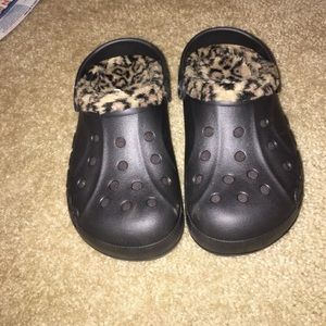 Girls crocs