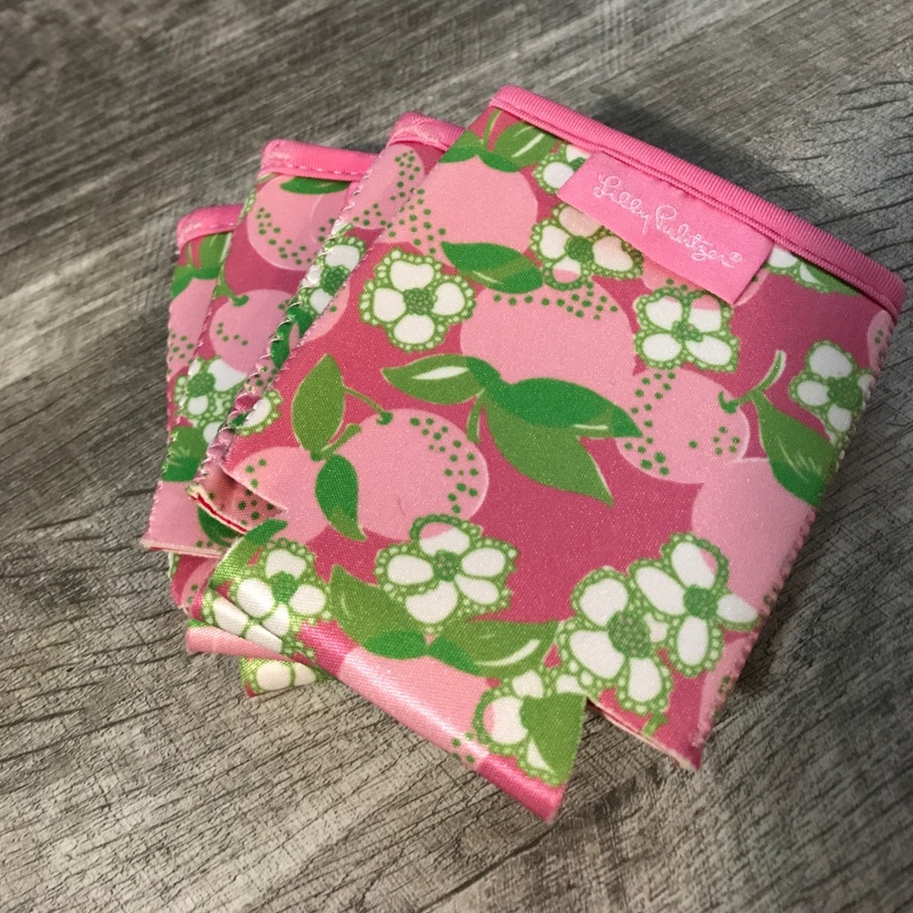 Lilly Pulitzer drink huggers set of4 Tootie Fruity