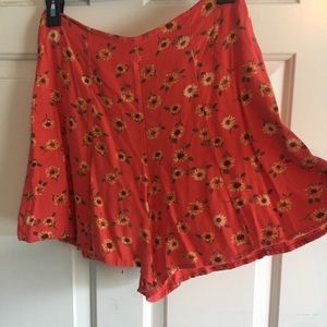 Urban Outfitters high wasted shorts! ⚡️