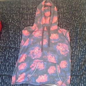Cropped floral sweater