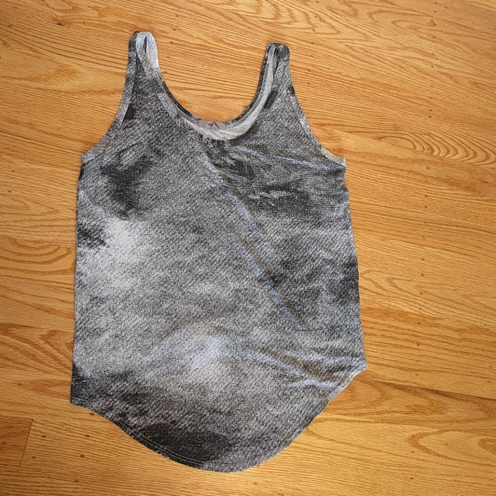 Helmet tank 'white noise' pattern