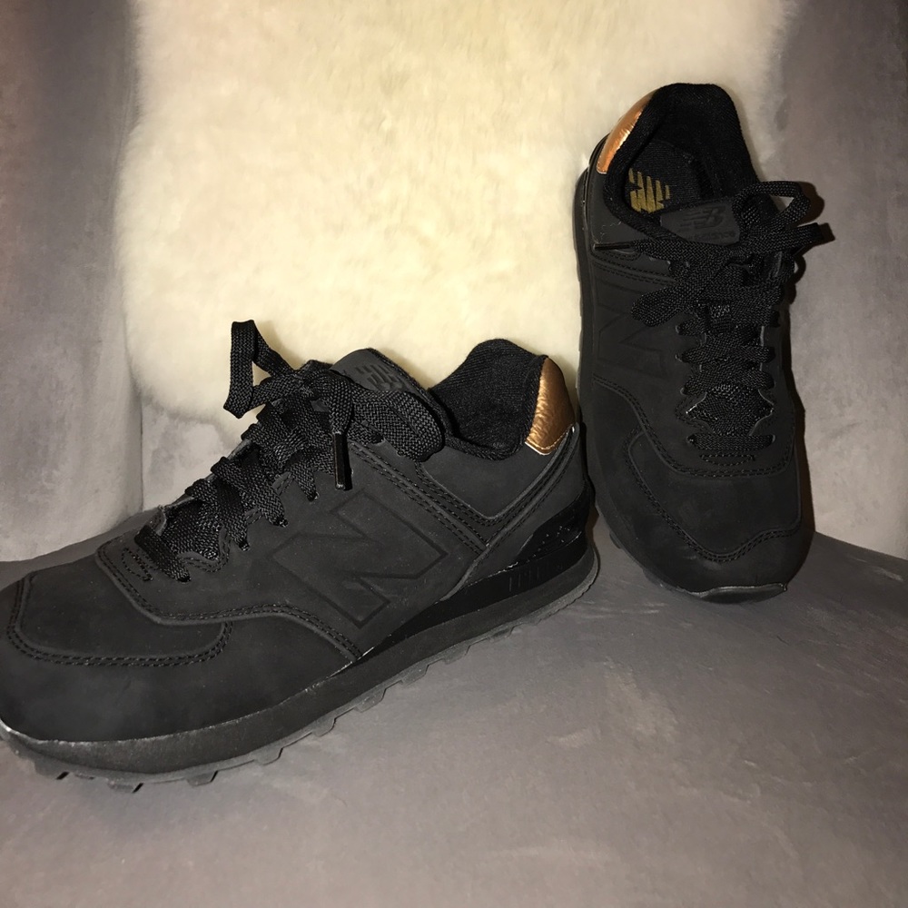 Black matte New Balance