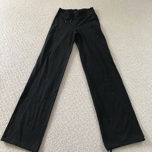 The most comfy lululemon pants ever.
