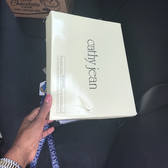 heels - Picture 2 of 2