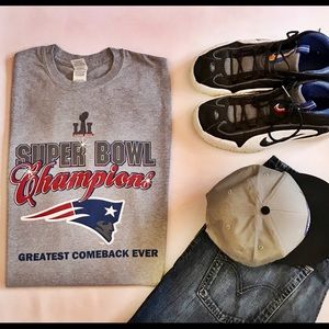 New England Patriots Super Bowl Shirt (Size L)
