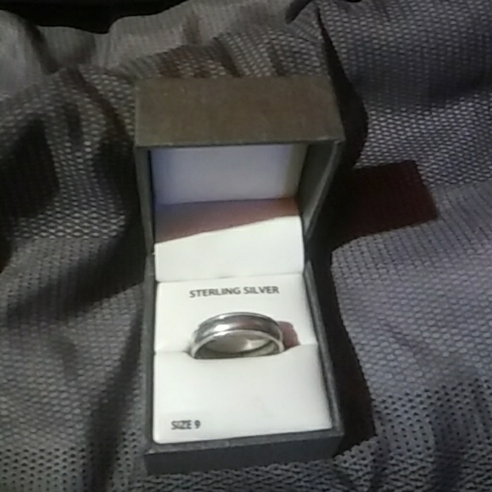 Size 9 mens sterling silver wedding band
