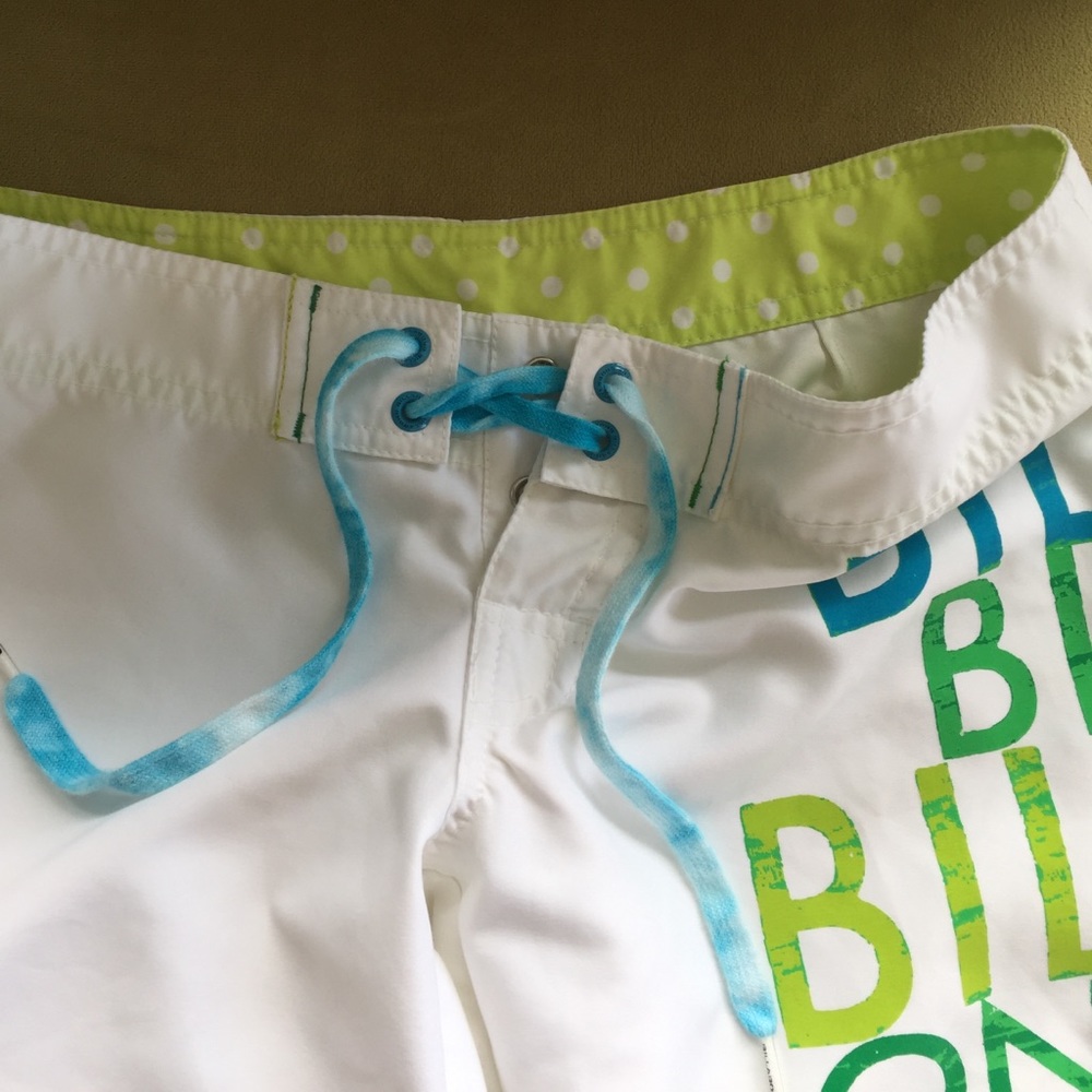 Billabong Surf/Board Shorts - Picture 3 of 5