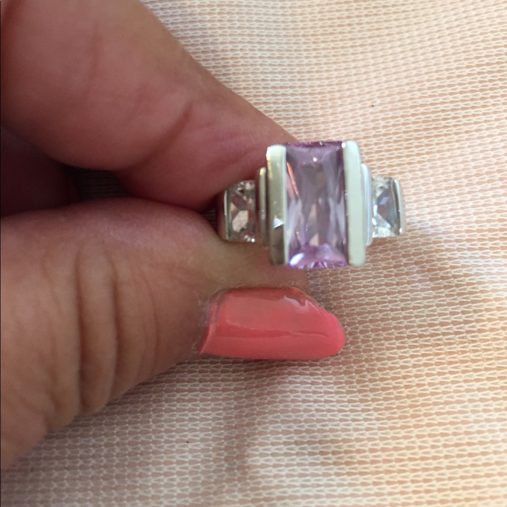 Ring - Picture 2 of 3
