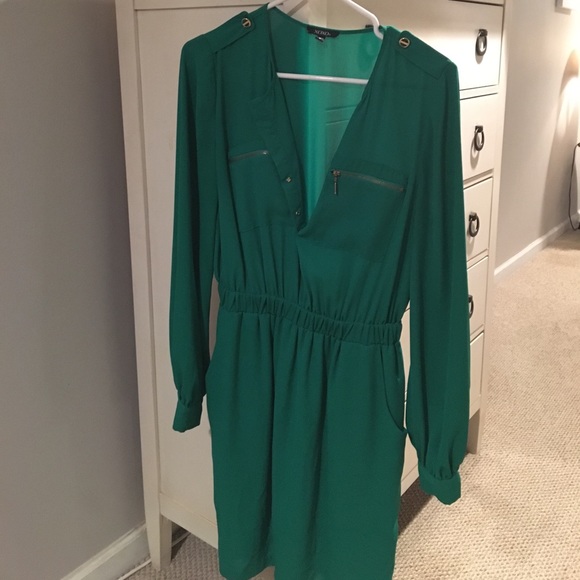 XOXO dress - Picture 2 of 3