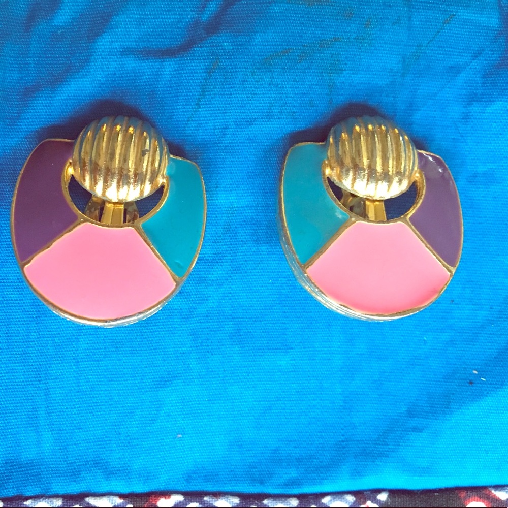 Vintage color block earrings.