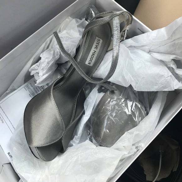 heels - Picture 4 of 4