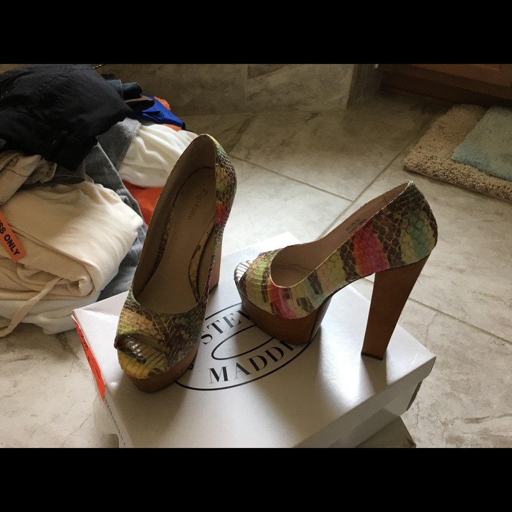 🚫DONATED🚫 
Zigi Soho "Jaclyn" block heel Pump