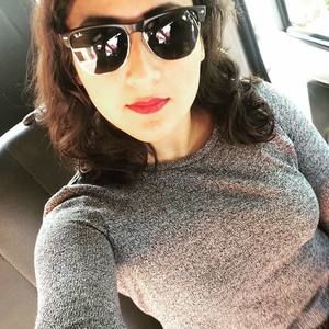 Meet your Posher, Vania