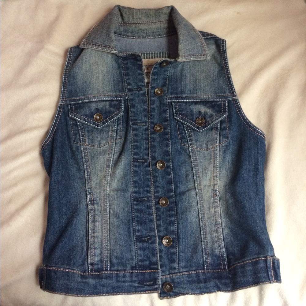 Tilly's denim vest