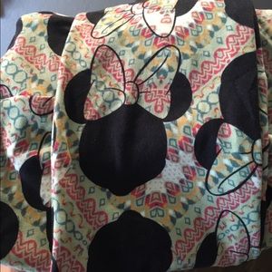 Lularoe NWT OS Disney leggings