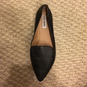 Black pointy flats, genuine leather!