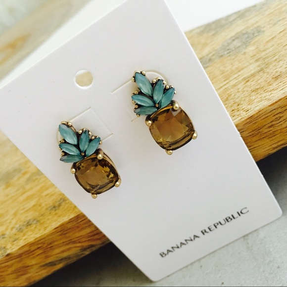 Banana Republic Pineapple Jewel Stud - Picture 3 of 7