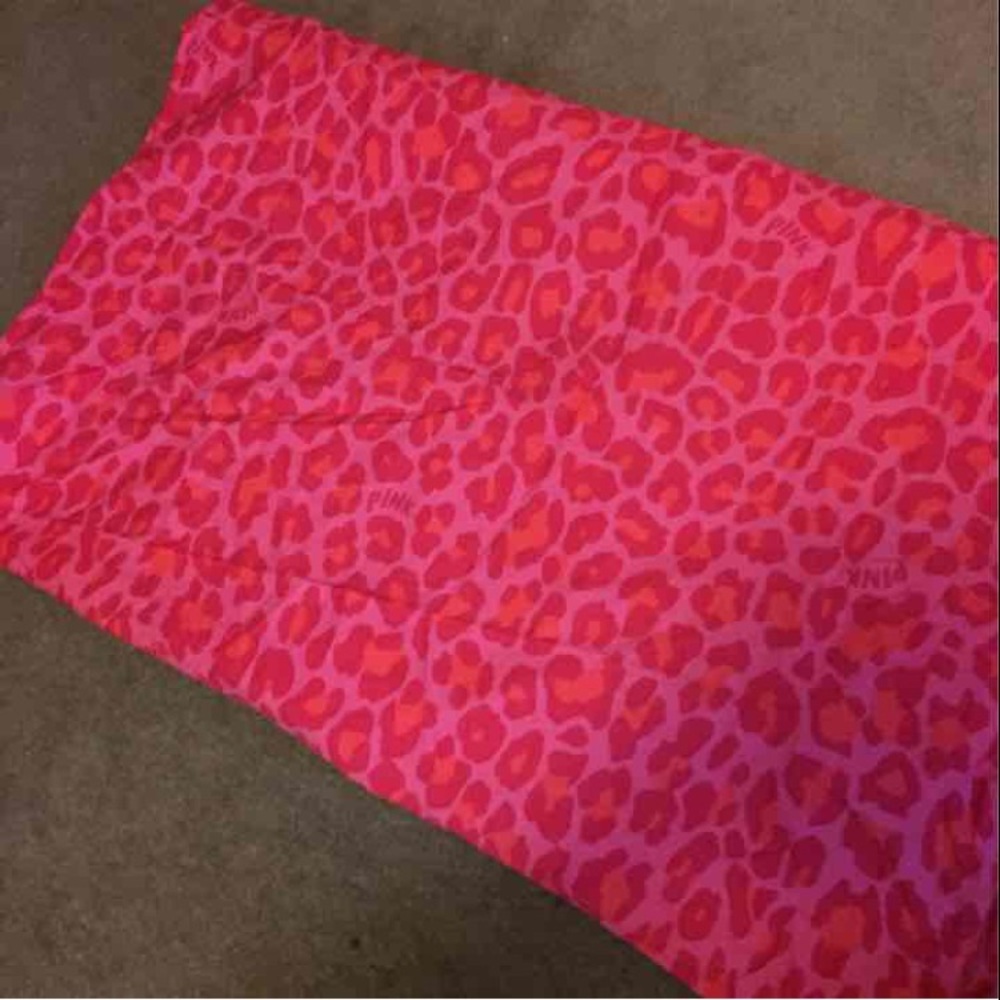 PINK bed sheet
