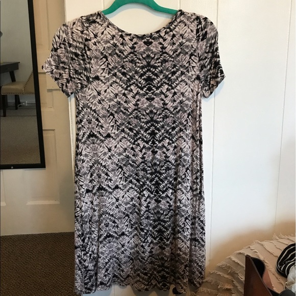 Pattern dress - Picture 2 of 3