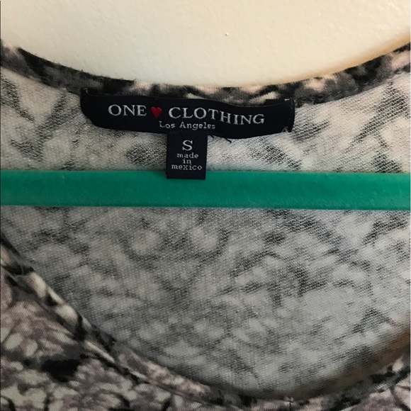 Pattern dress - Picture 3 of 3