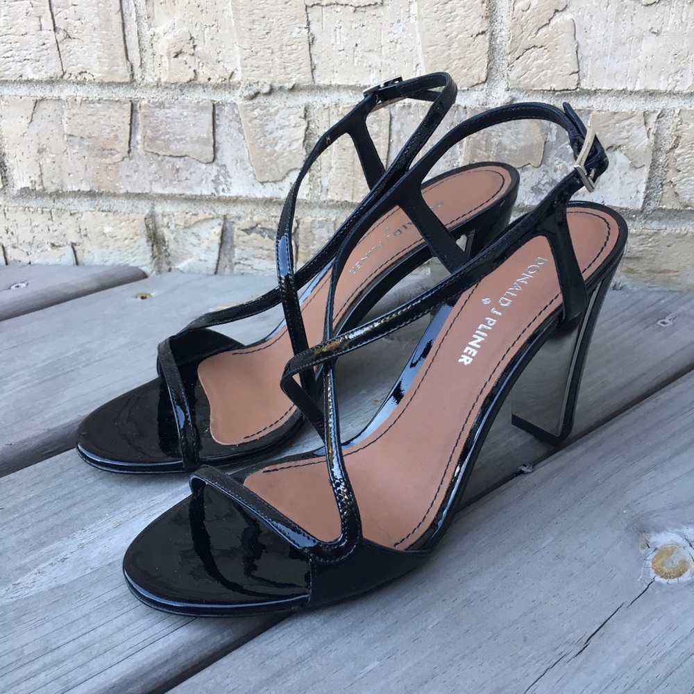 NWT Donald J Pliner Arena Black Strappy Heels 8 M