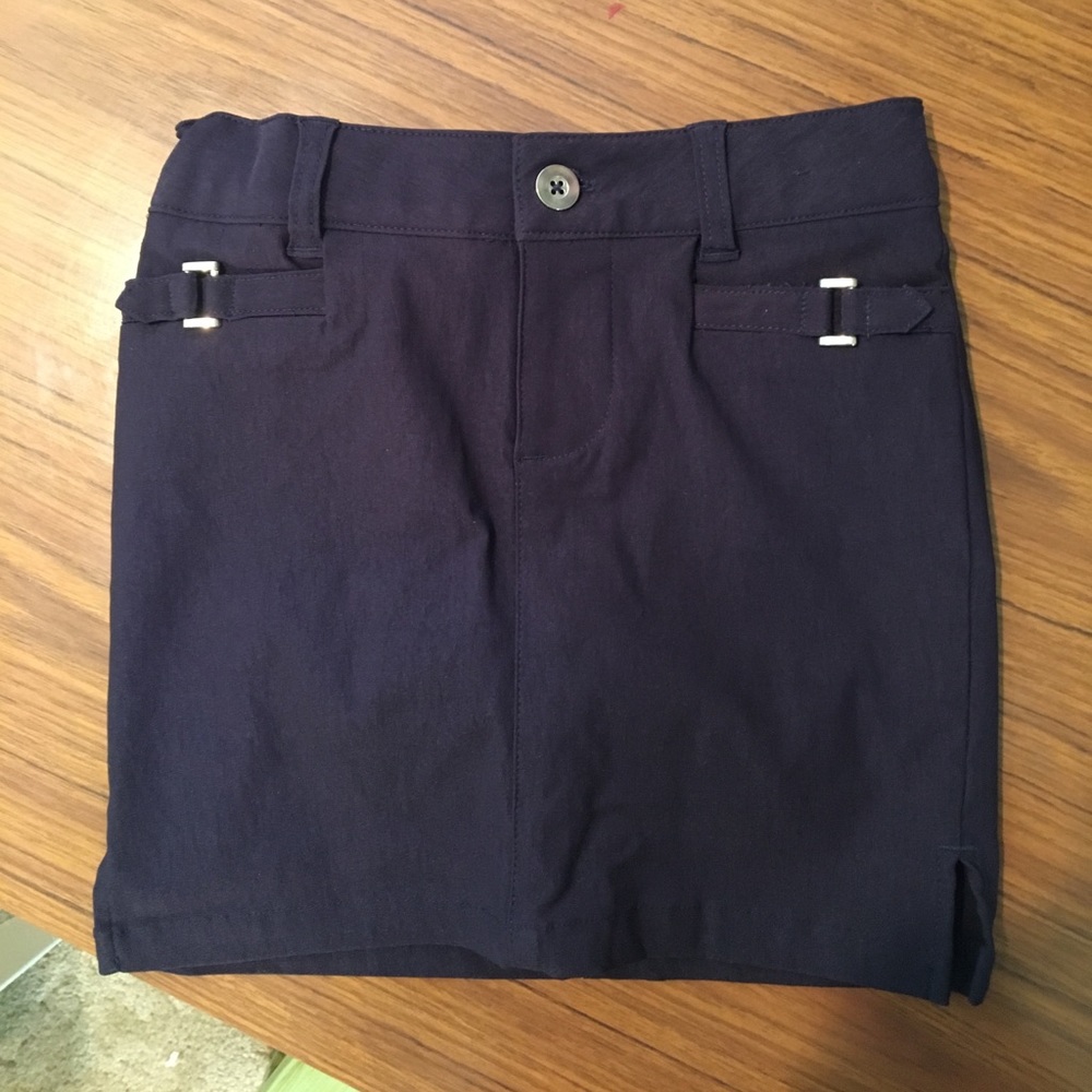 School uniform skirt. Navy.