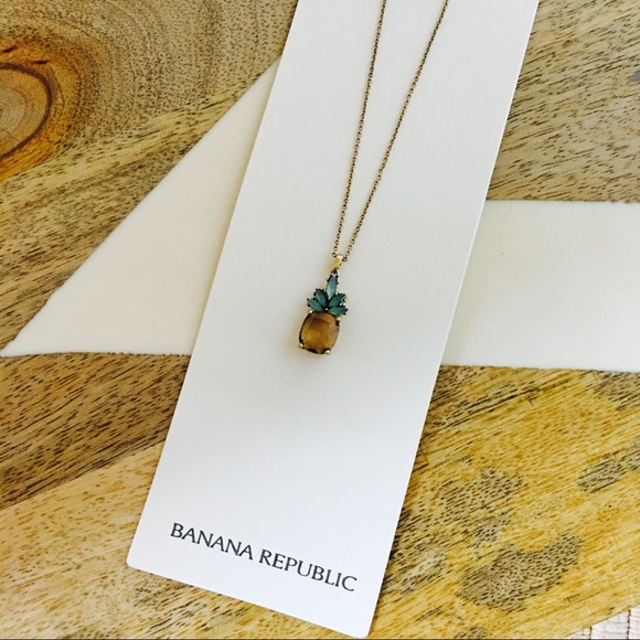 ⭐️ FLASH ⭐️ Banana Republic Pineapple Jewel - Picture 4 of 6