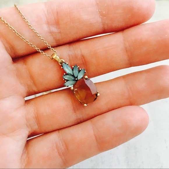 ⭐️ FLASH ⭐️ Banana Republic Pineapple Jewel - Picture 6 of 6