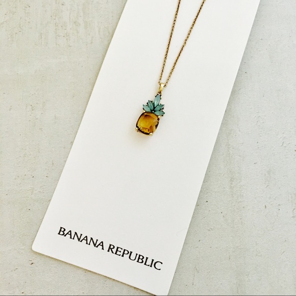 ⭐️ FLASH ⭐️ Banana Republic Pineapple Jewel - Picture 2 of 6