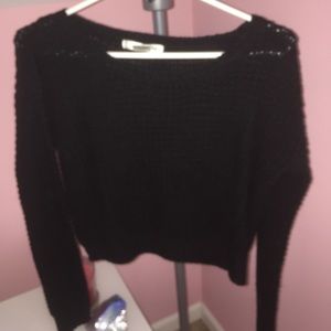 BLACK WAFFLE KNIT CROPPED SWEATER SIZE SMALL