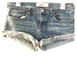 Medium wash Hollister shorts