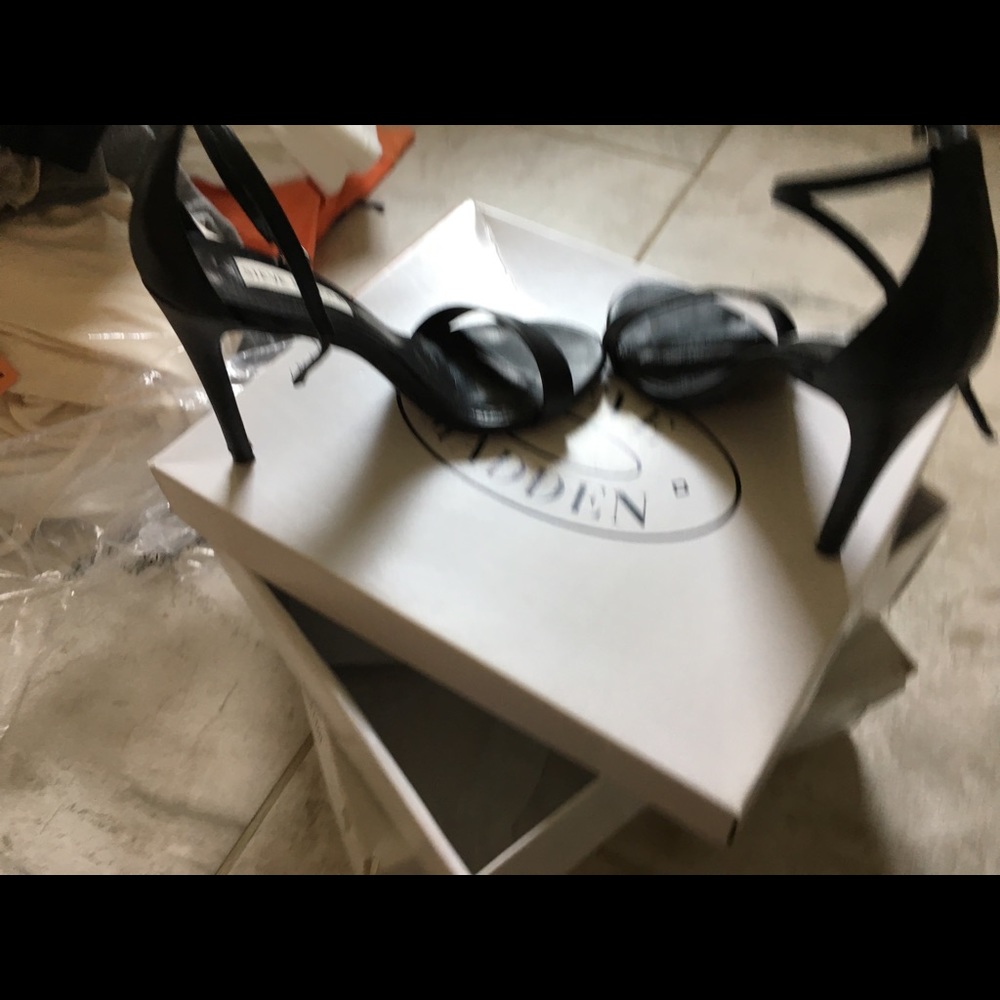 Steve Madden "Stecy" black leather