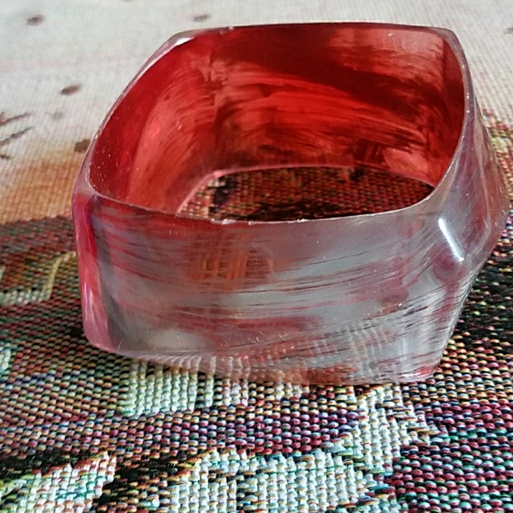 Chunky Acrylic Square Bangle NWT