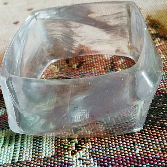 Chunky Acrylic Square Bangle NWT - Picture 4 of 5