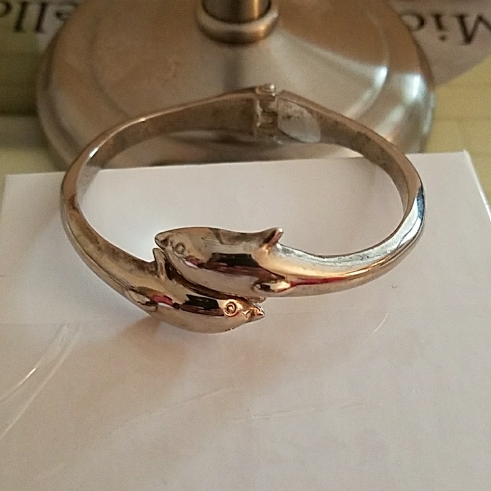 Dolphin Bracelet silver tone