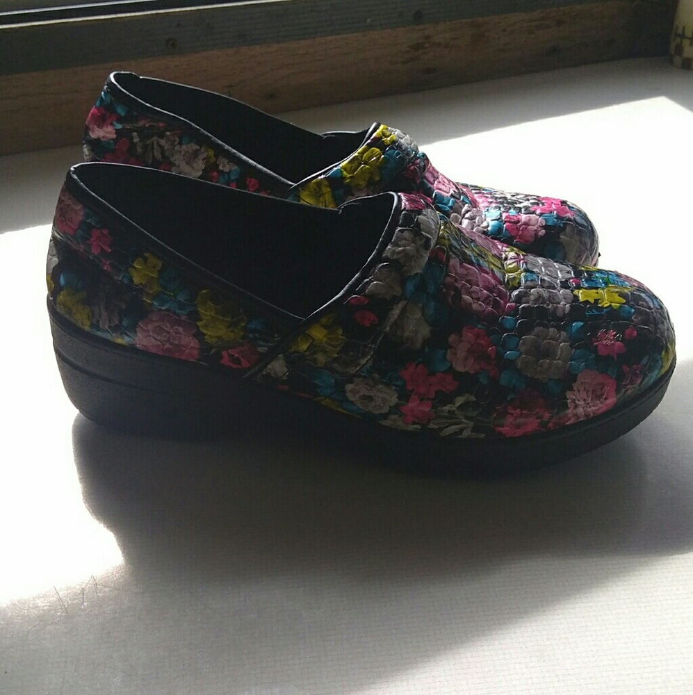 Sugarfoot Clogs