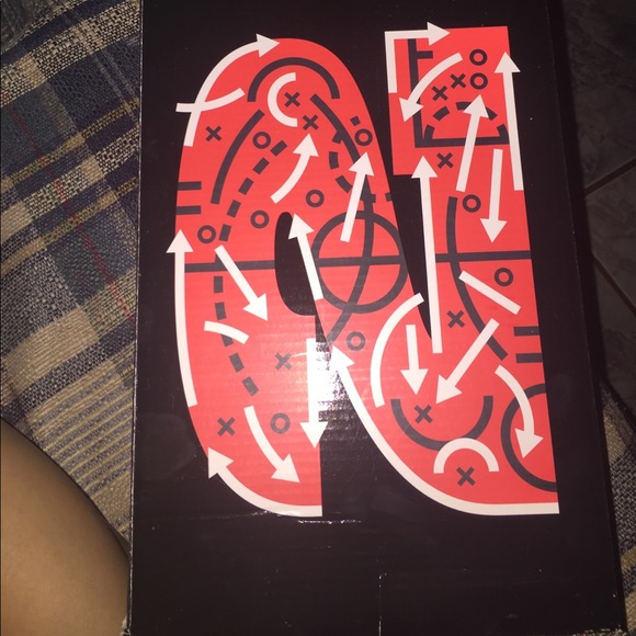 Kyrie Irving 2 - Picture 1 of 4