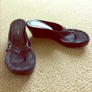 Donald J Pliner black leather sandals size 7