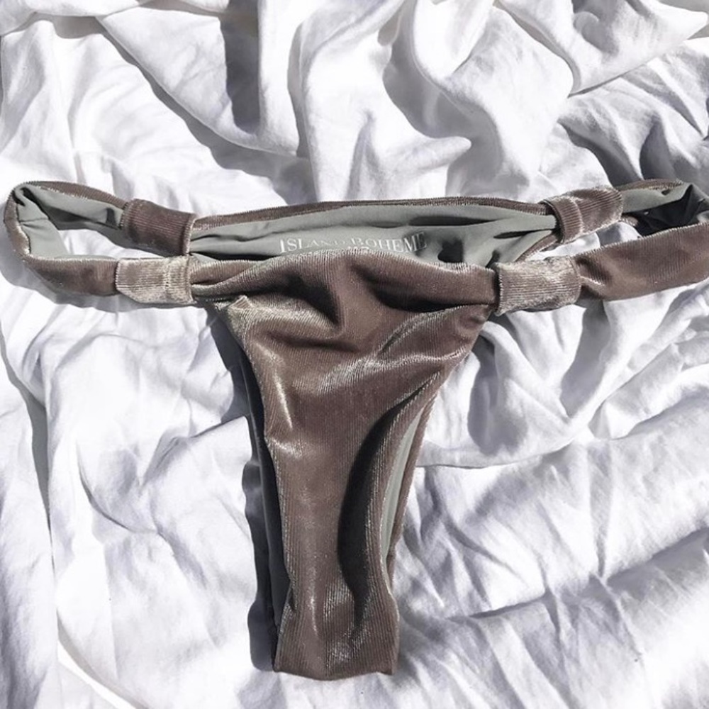 Island Boheme Gigi Bottom in Gilver