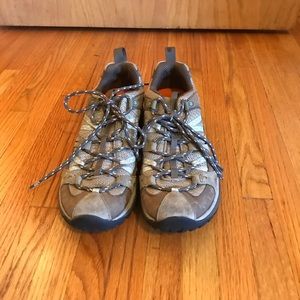 Merrill hiking shoes