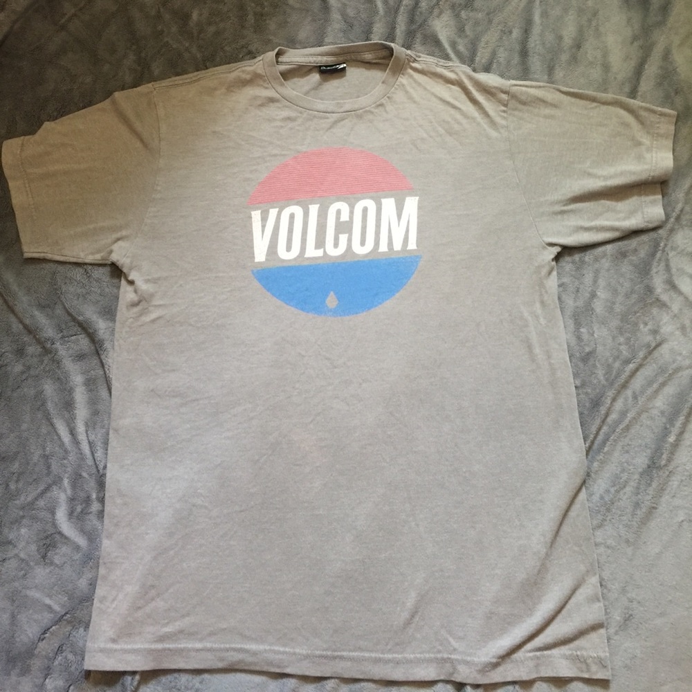 Volcom t-shirt large