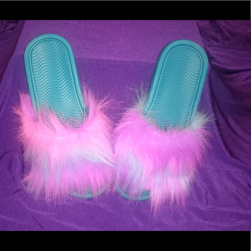 Faux Fur Slides